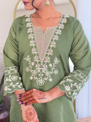 SalwarLove Green Elegance โ Embroidered Chanderi Kurta Set with Printed Dupatta.
