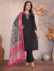 SalwarLove Bold & Beautiful – Black Kurta with Multicolor Charm-Black