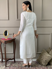 SalwarLove Women's Off White viscose blend  with  Embroidered Straight Kurta with Viscose blend  Pant And viscose Jacquard   Dupatta Sets.