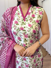 SalwarLove Floral Printed Cotton Slub Kurta Set with Chanderi Dupatta & Lace Work – Sleeveless V-Neck Design