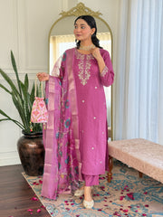 SalwarLove Elegant Magenta Rayon Salwar Suit Set with Intricate Hand Embroidery and Multicolor Bandhani Naznin Dupatta.