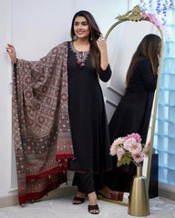 SalwarLove Designer Black Embroidered Straight Kurta Set for Women with Wide-Leg Palazzo Pants and Digital Print Chanderi Dupatta .