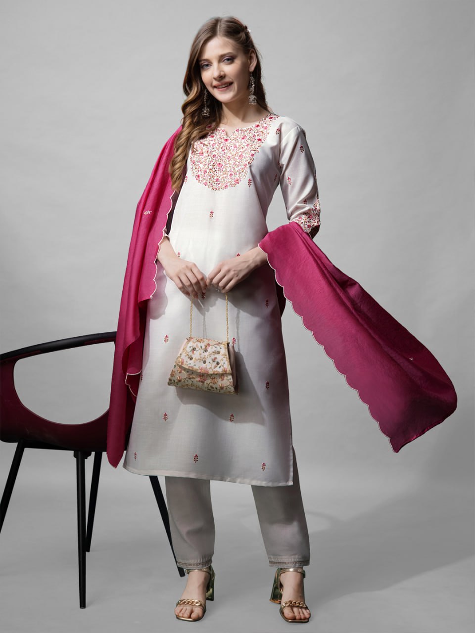 SalwarLove White Cotton Blend Suit Set with Silk Dupatta 👗.