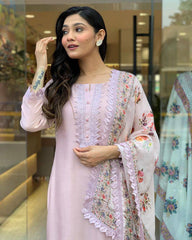 SalwarLove Women Embroidered Chanderi  SILK  kurta set.