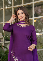 SalwarLove Trendy Purple Kurta Set with Chinon Dupatta – Festive & Casual Wear.