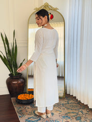 SalwarLove Women's Off White Rayon with Inner Embroidered Straight Kurta with Rayon Pant And Silk Chiffon Laced Dupatta Sets.