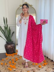 SalwarLove Women's White BSY Viscose Embroidered Straight Kurta with BSY Viscose Pant And Silk Blend Laced Dupatta Sets full iner .